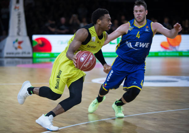 持着高压防 持着高压防